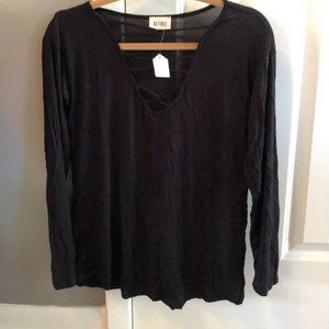 Nwt small black top